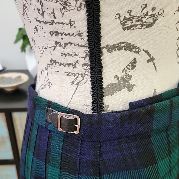 Kilted Skirt - Brooks Brothers Night Watch Tartan Kilt - 30 inch length - Picture 9 of 14